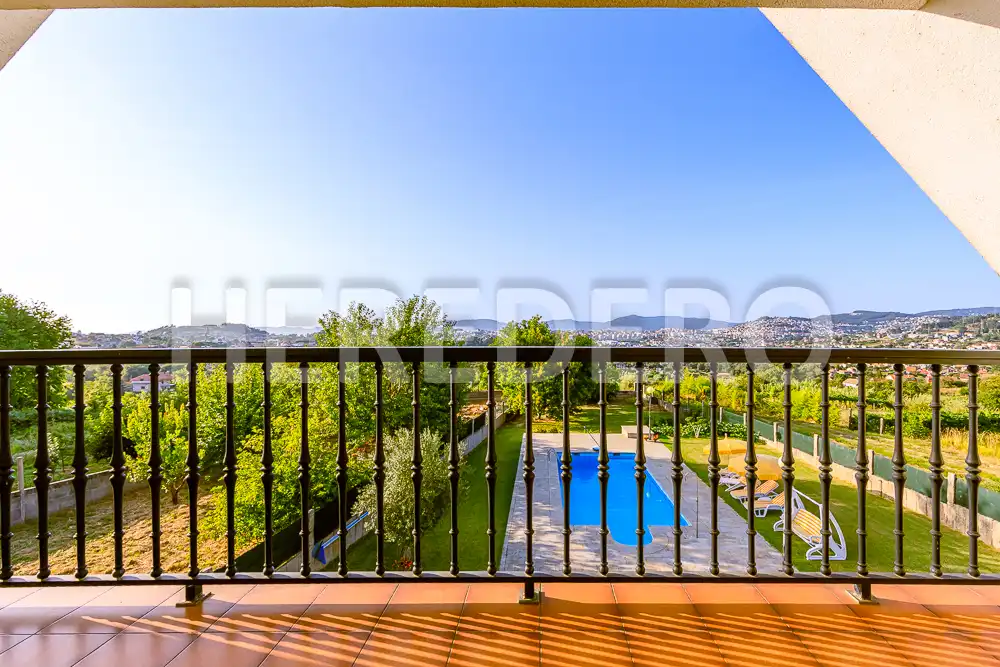 Terraza de Casa o chalet en venta en Vigo  con Calefacción, Jardín privado y Terraza