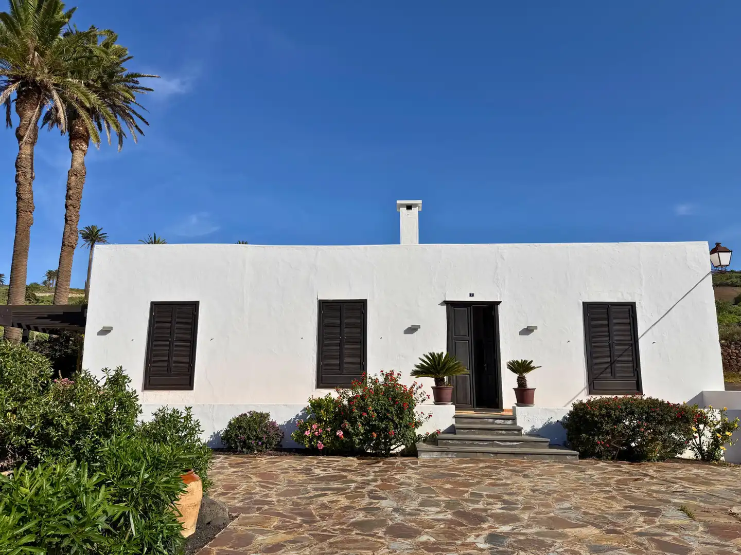 Vista exterior de Casa o chalet en venta en Haría con Jardín privado y Amueblado