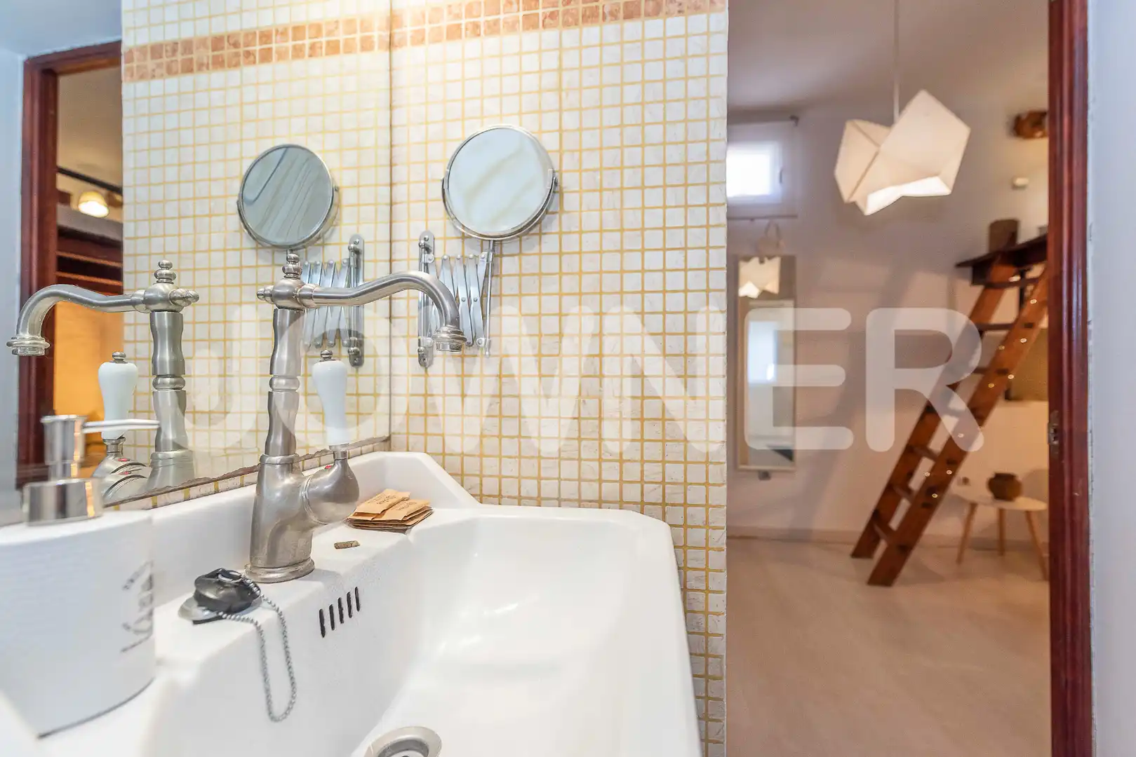 Bathroom of Flat for rent in Madrid  with Air Conditioner, Heating and Furnished