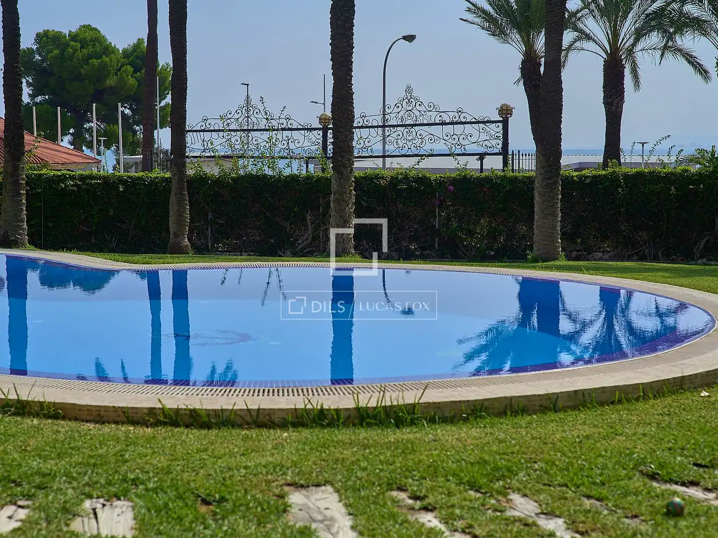 Swimming pool of Houses for sale in Cullera  with Air Conditioner, Heating and Private garden