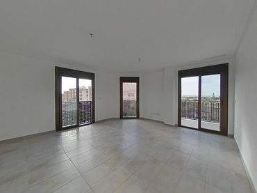 Appartamento con ascensore in vendita a C/ La Mangrana
