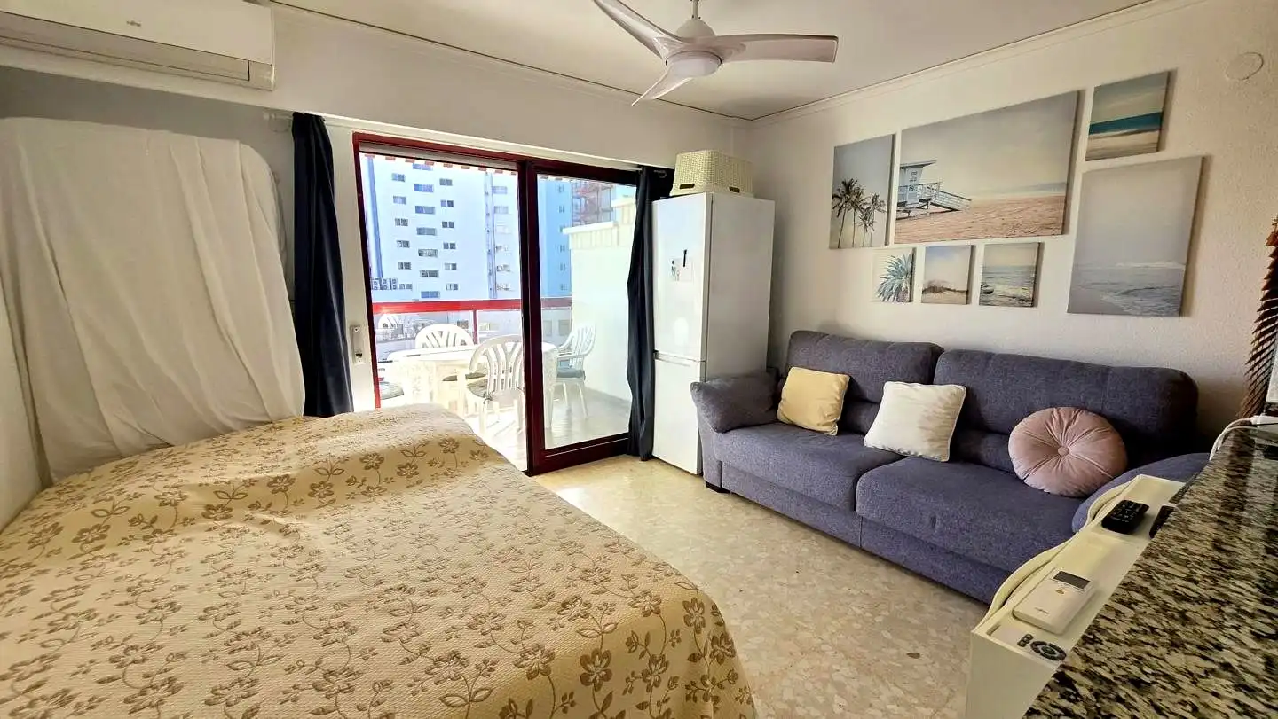 Schlafzimmer von Wohnung zum Verkauf in Gandia mit Klimaanlage, Terrasse und Möbliert