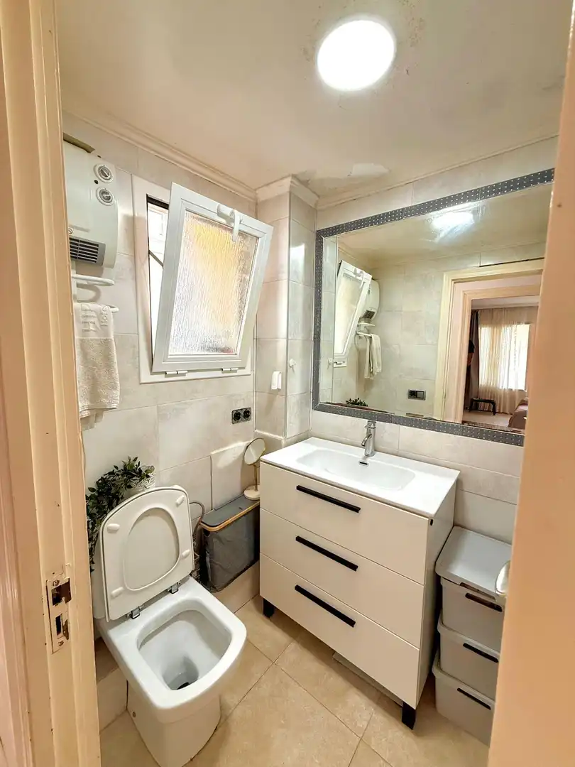 Baño de Piso en venta en  Palma de Mallorca con Aire acondicionado, Terraza y Balcón
