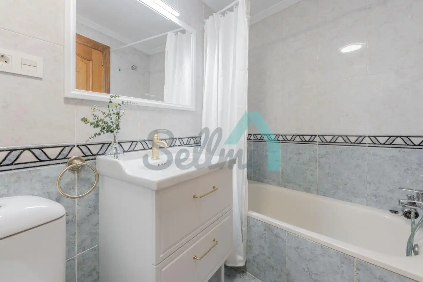 Wohnung zur Miete in Rosal, Parque San Francisco - Uría