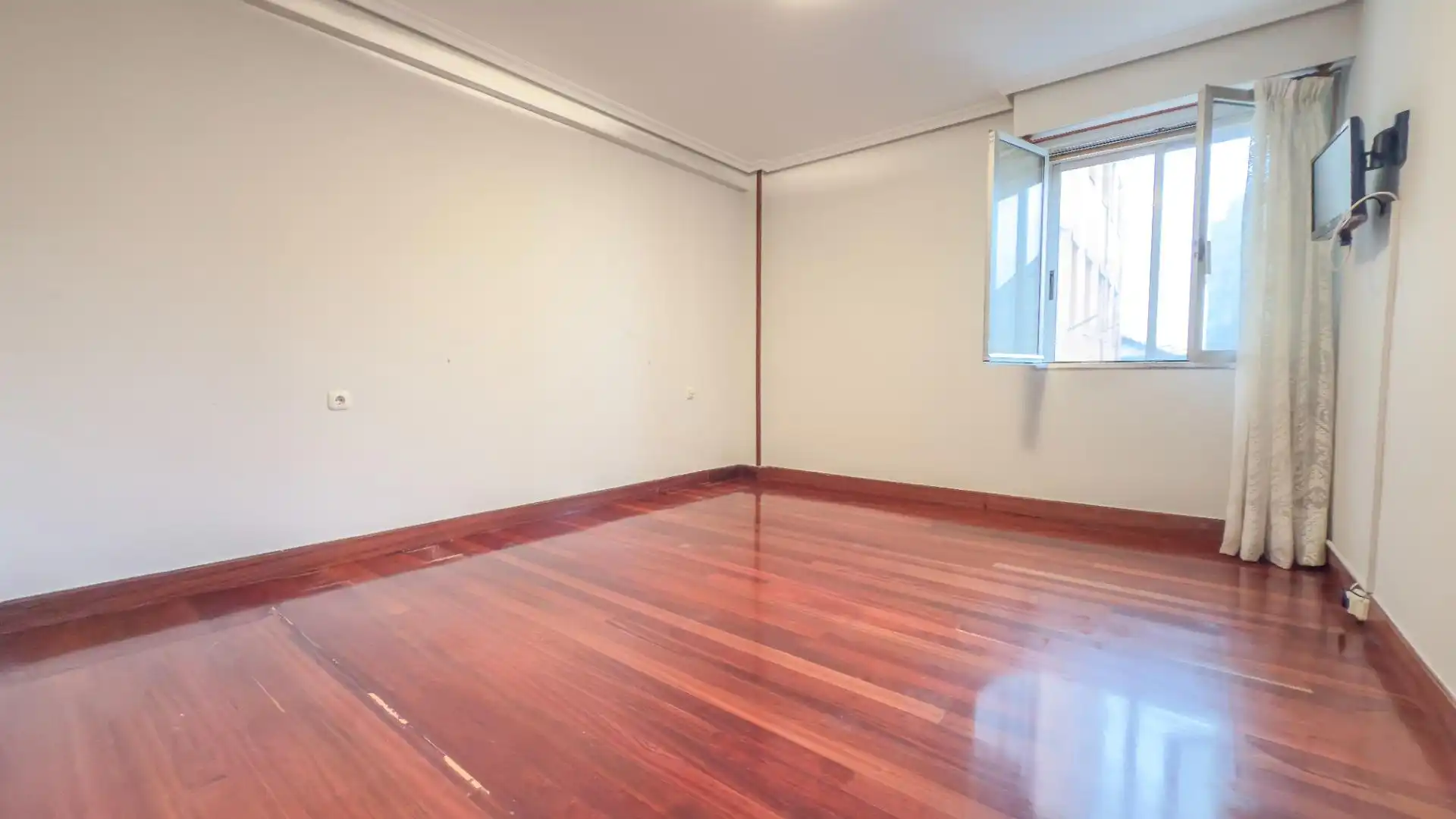 Piso en venta en Calle de San Blas, Gros
