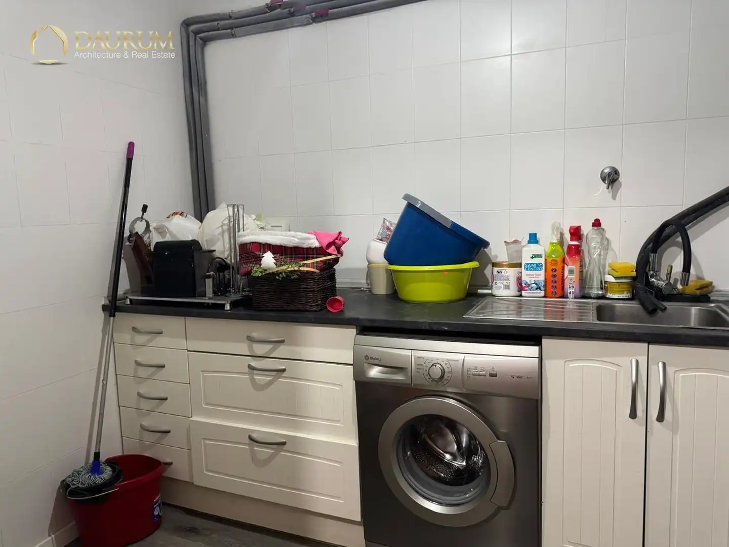 Cocina de Casa adosada en venta en Pozuelo de Alarcón con Aire acondicionado, Calefacción y Jardín privado