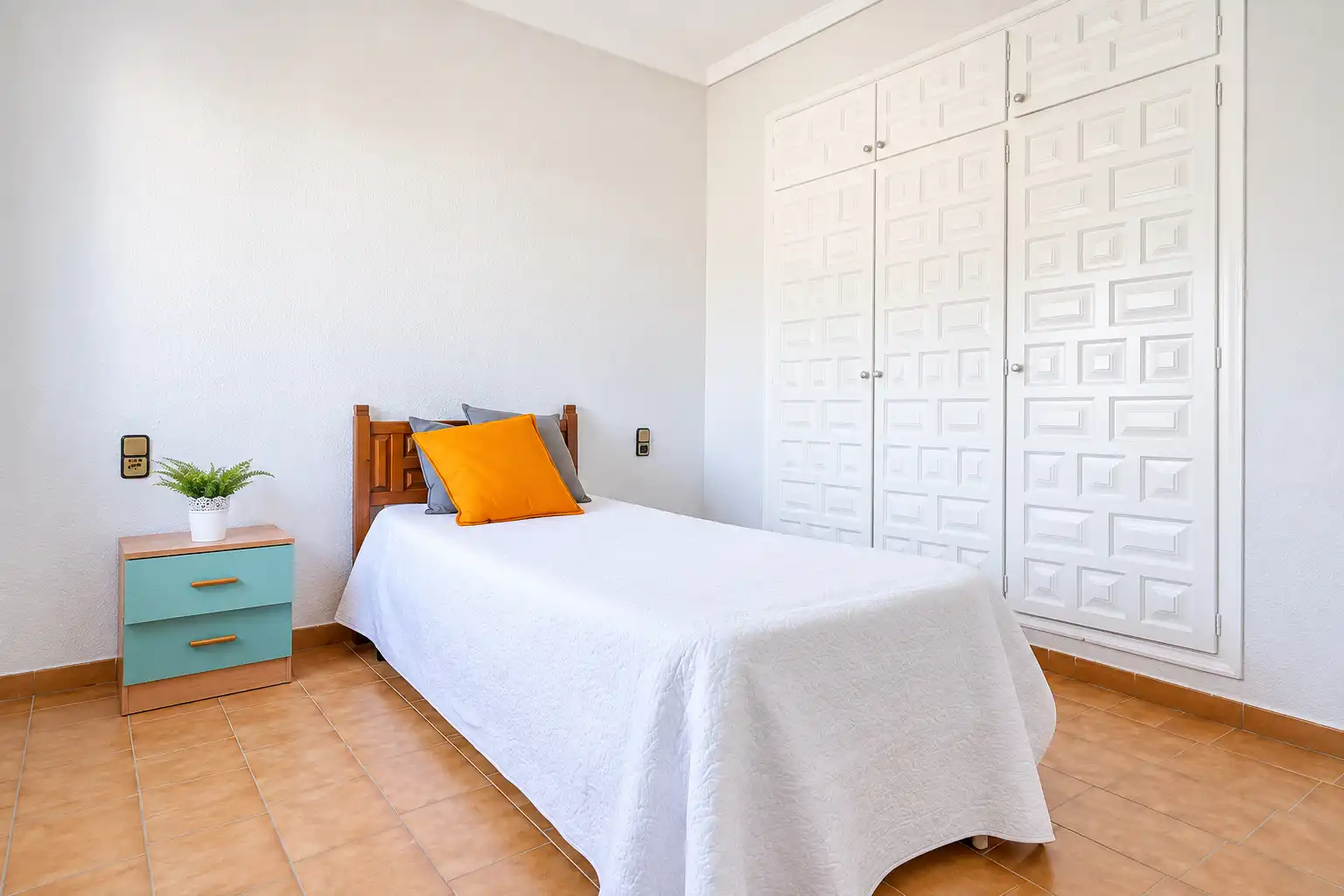 Detached house with terrace for sale in Carrer Víctor Català, imagen 33