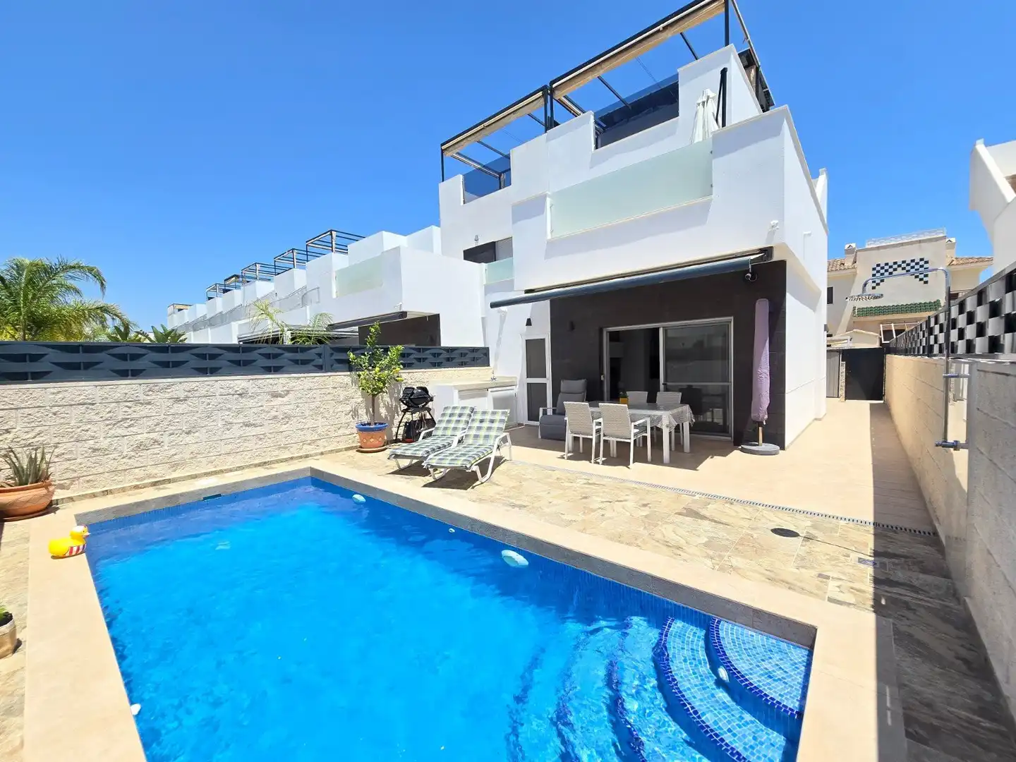 Piscina de Casa o xalet en venda en Rojales amb Jardí privat, Terrassa i Traster