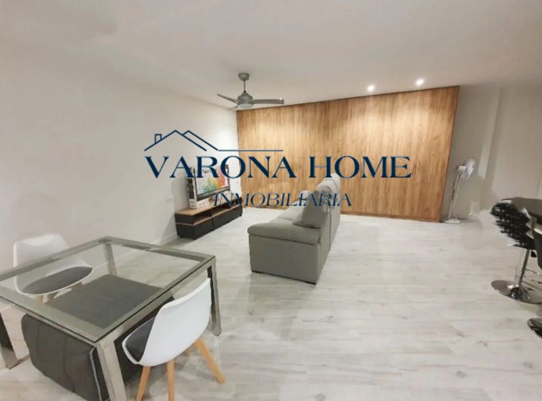 Sala d'estar de Pis de lloguer en  Córdoba Capital amb Aire condicionat, Calefacció i Moblat