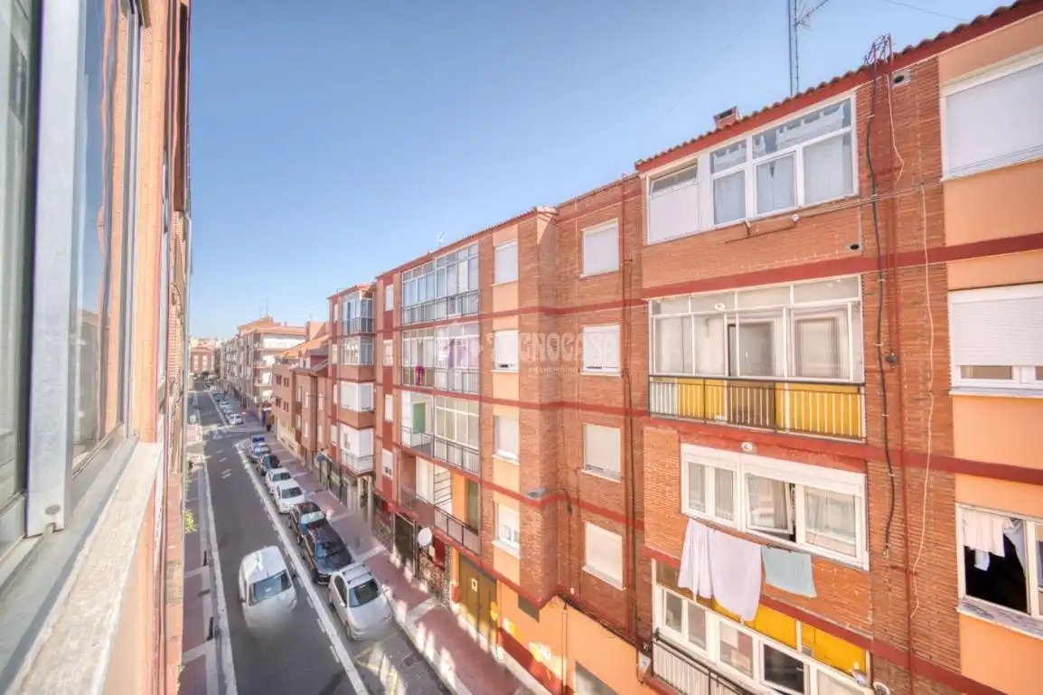 Vista exterior de Pis en venda en Valladolid