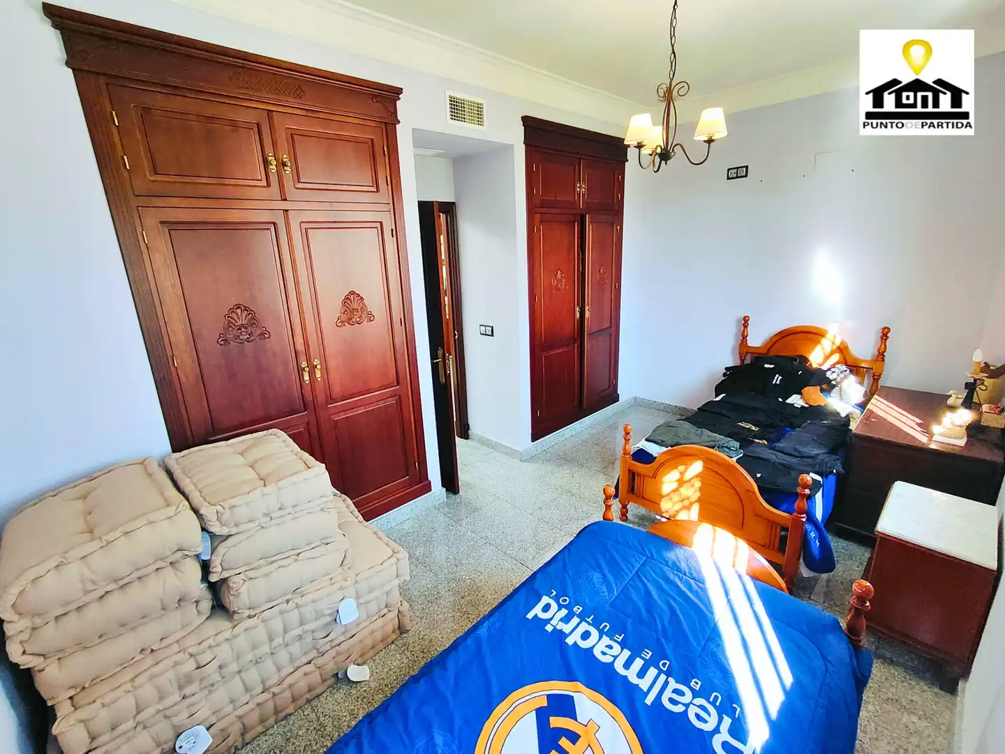 Schlafzimmer von Country house zum Verkauf in Utrera mit Klimaanlage, Heizung und Privatgarten