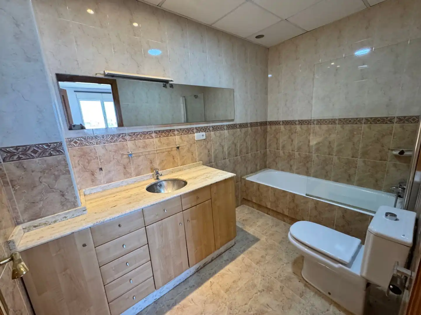 Bathroom of Attic for rent in Dénia