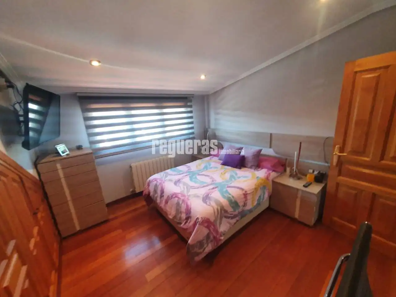 Habitación de Casa o chalet en venta en Avilés con Calefacción, Parquet y Terraza