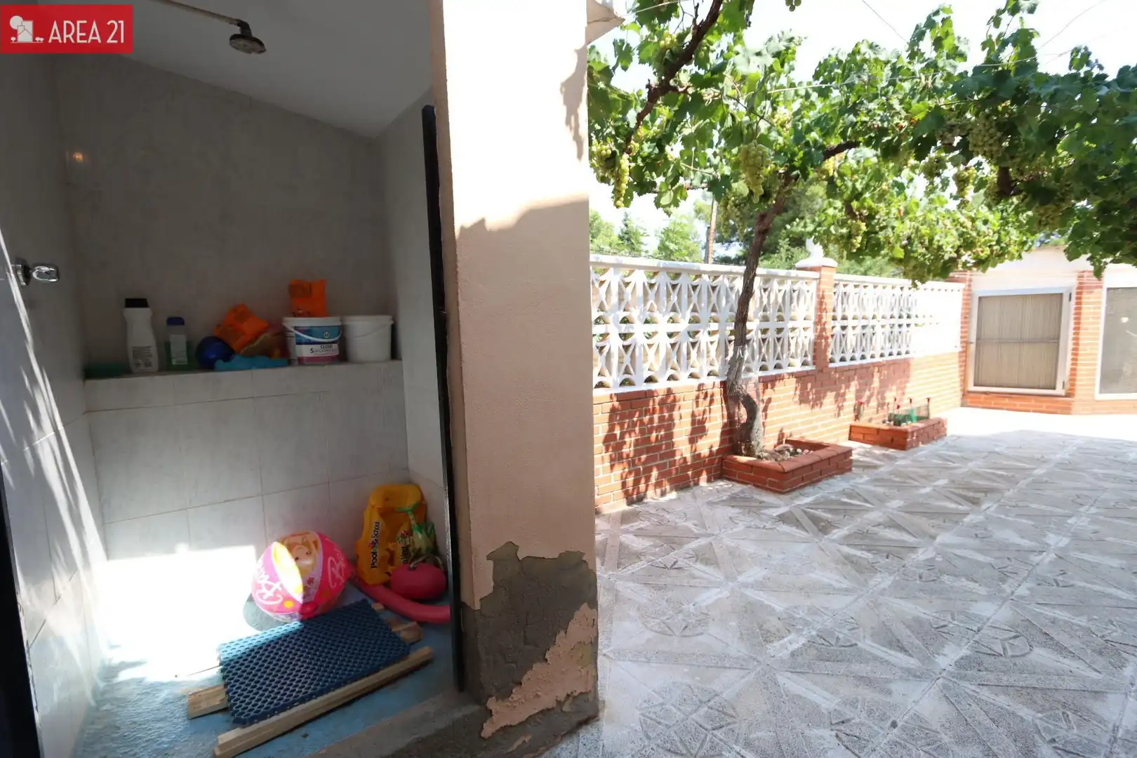 Terrace of Houses for sale in Llíria  with Private garden, Terrace and Storage room