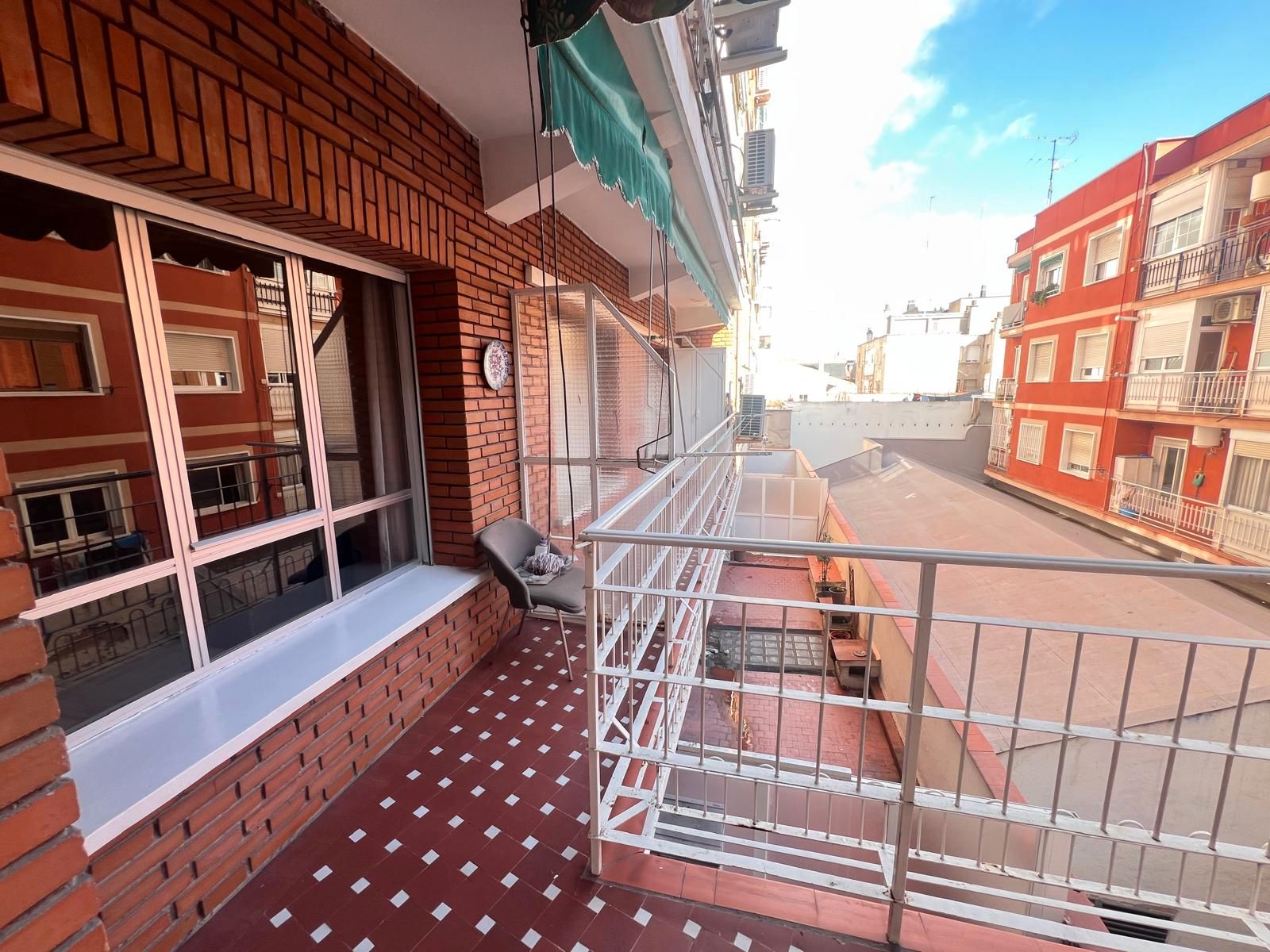 Terraza de Piso en venta en  Madrid Capital con Aire acondicionado, Calefacción y Amueblado