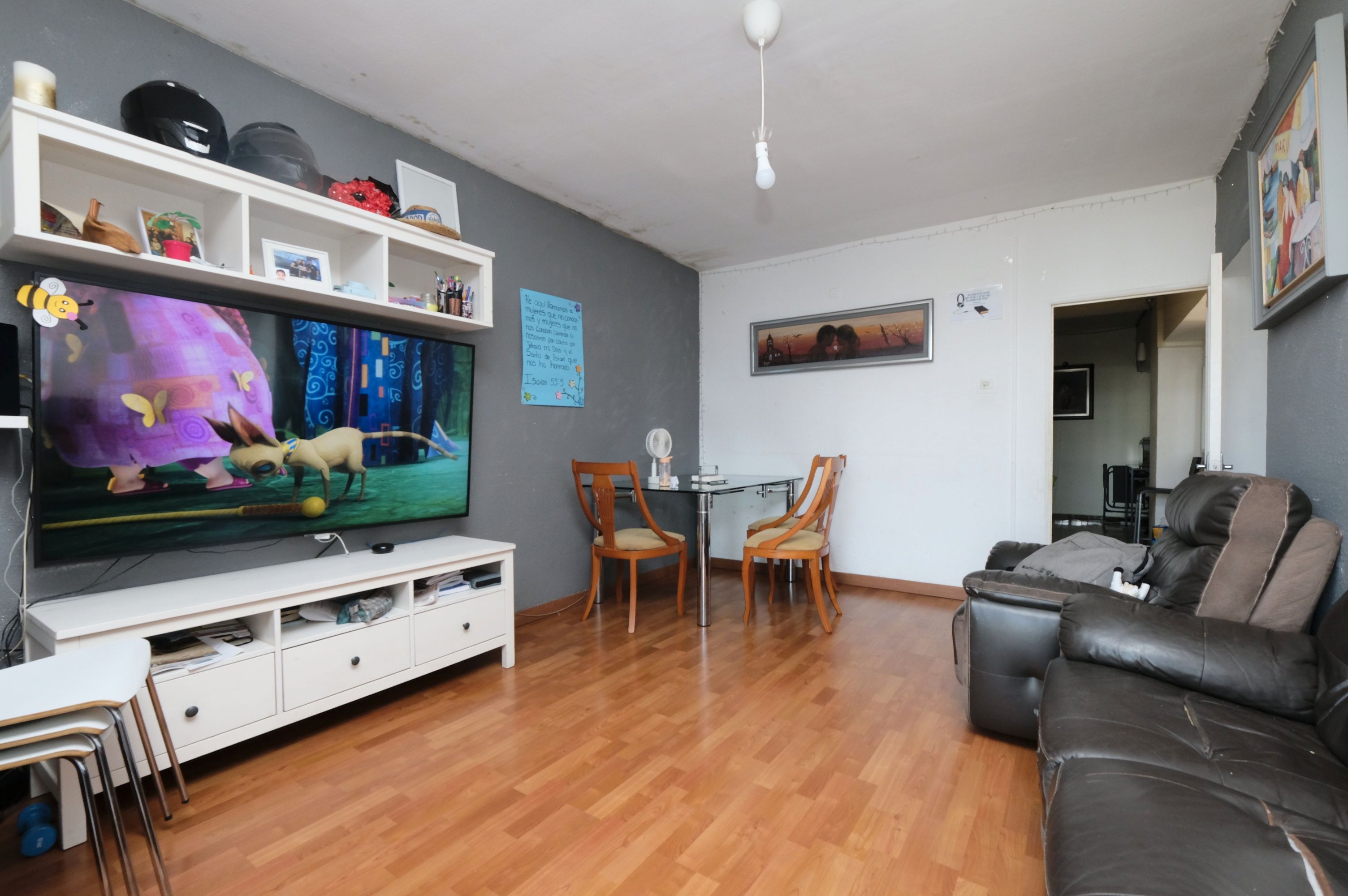 Sala de estar de Piso en venta en  Barcelona Capital con Trastero y Balcón