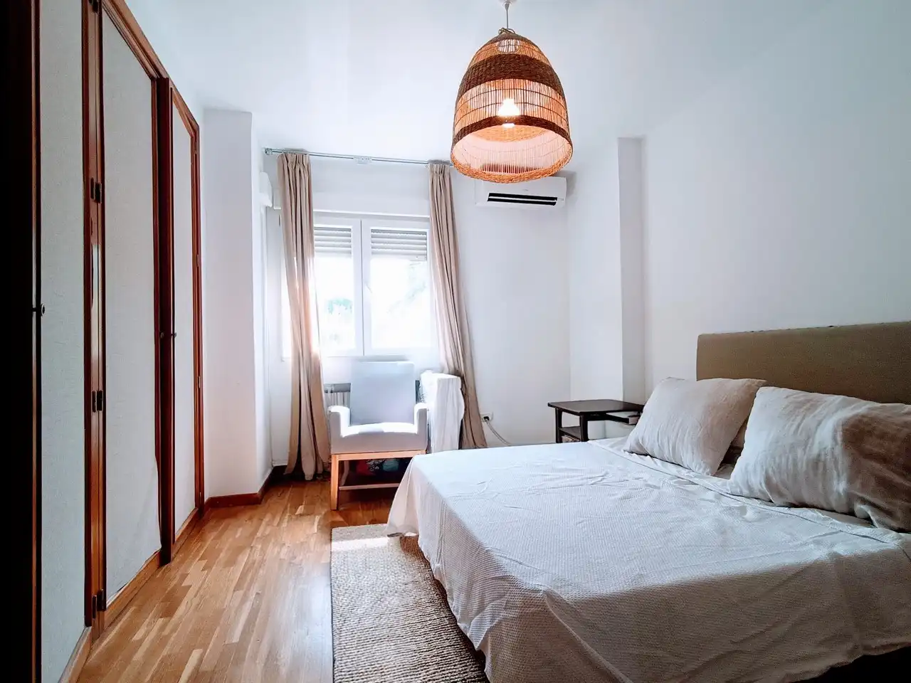 Habitación de Piso de alquiler en Madrid con Aire acondicionado, Calefacción y Parquet