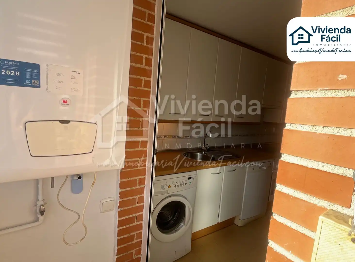 Flat for sale in Calle de María Tubau, Las Tablas