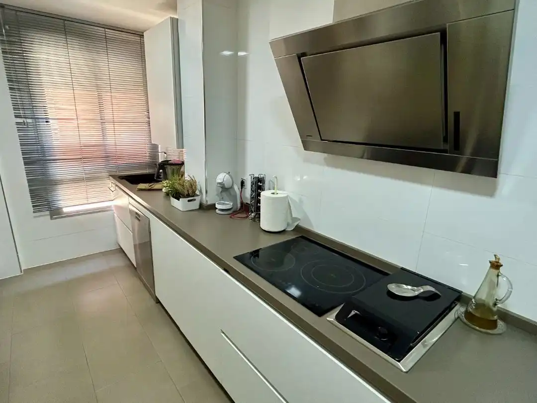 Küche von Wohnung zum Verkauf in  Córdoba Capital mit Klimaanlage und Balkon