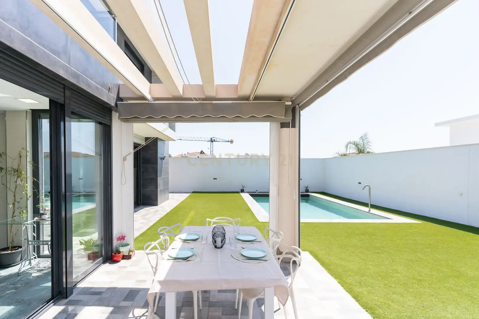 Terrassa de Casa o xalet en venda en El Ejido amb Aire condicionat, Jardí privat i Traster