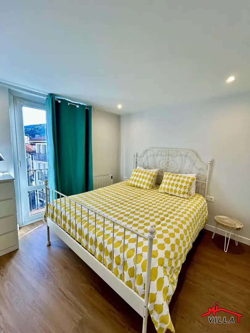 Bedroom of Flat for sale in Laredo  with Heating, Parquet flooring and Balcony