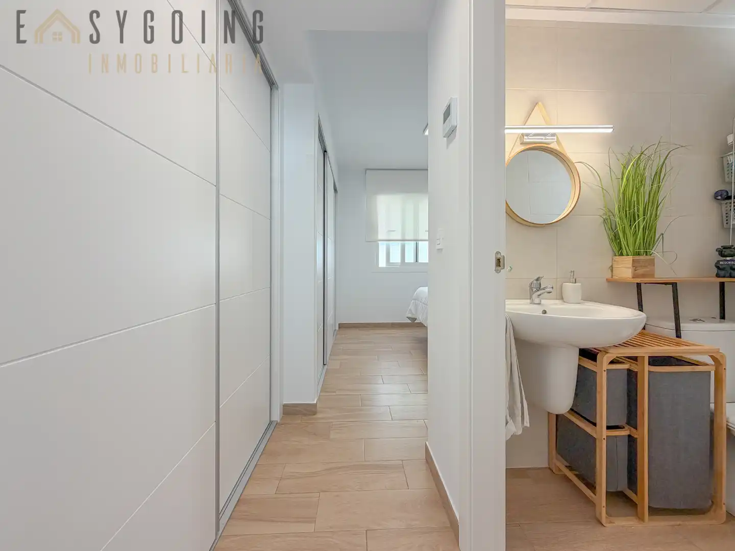 Casa pareada con terraza en venta en Carrer de Xipre 70, imagen 8