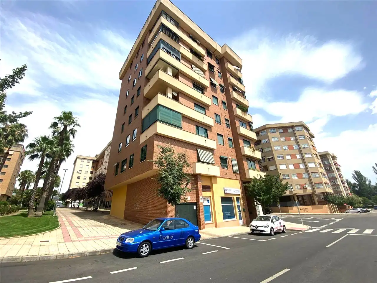 Vista exterior de Pis en venda en Cáceres