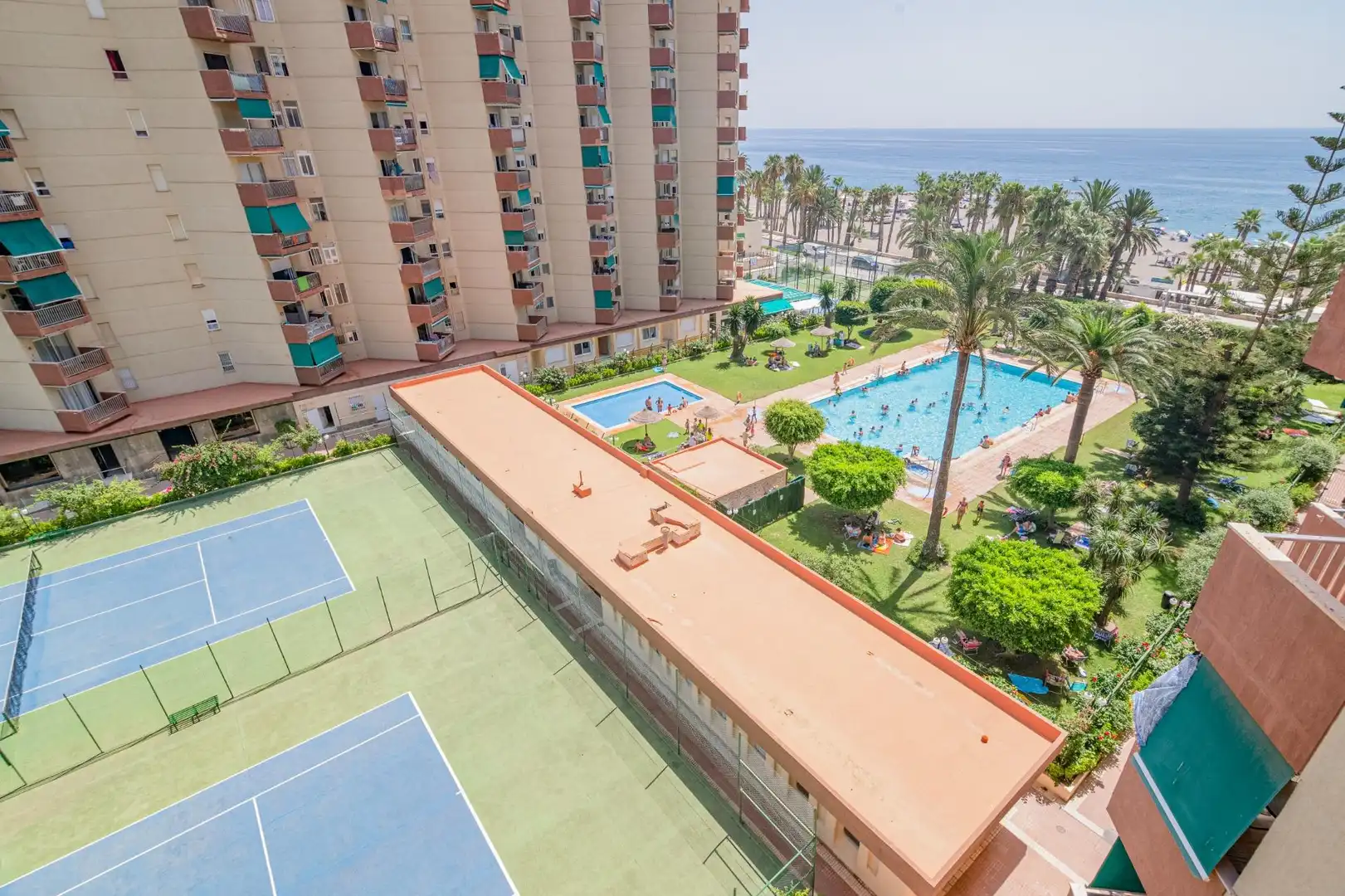 Apartamento con piscina en venta en Paseo REINA SOFIA 3, imagen 31