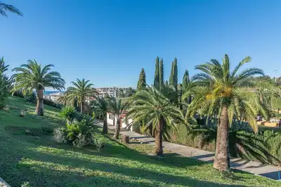 Chalet con piscina en venta en Parque de la Paloma, imagen 3