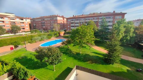 Foto 2 de Ático de alquiler en Carrer de Josep Carner, Coll Favà, Sant Cugat del Vallès