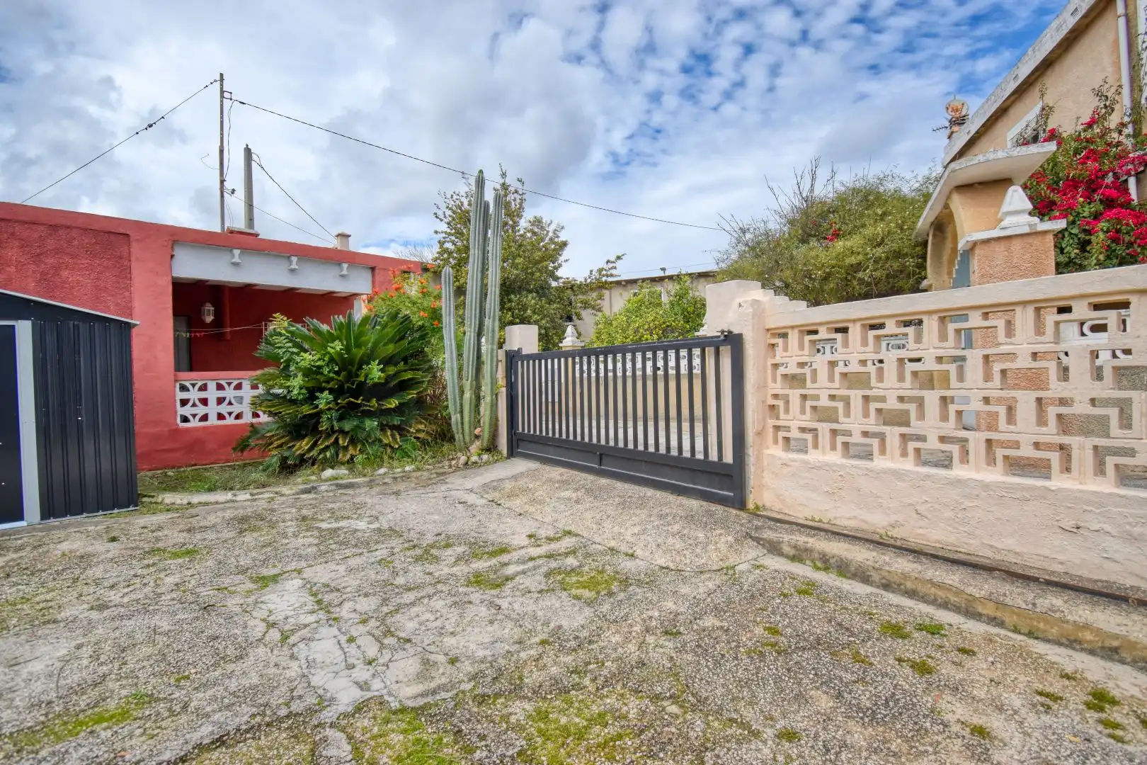 Exterior view of Houses for sale in Gandia  with Air Conditioner, Heating and Terrace
