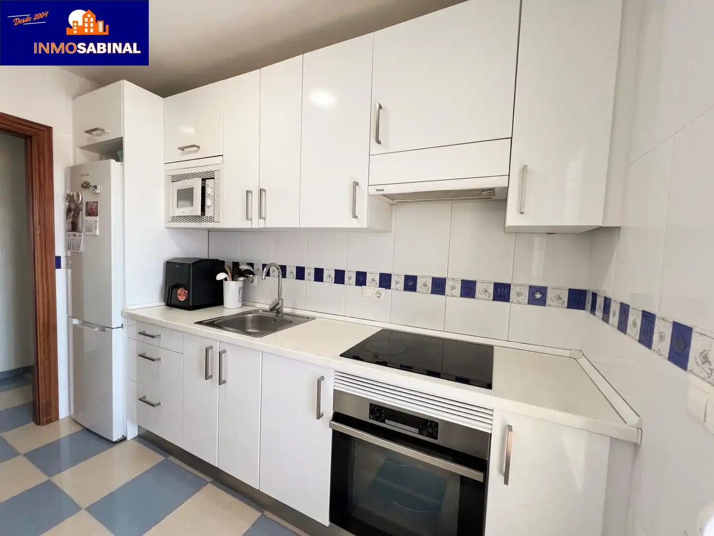 Kitchen of Flat for sale in Roquetas de Mar  with Air Conditioner, Terrace and Furnished