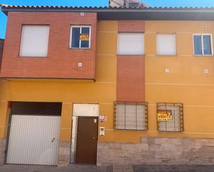 Exterior view of Flat for sale in Poblete