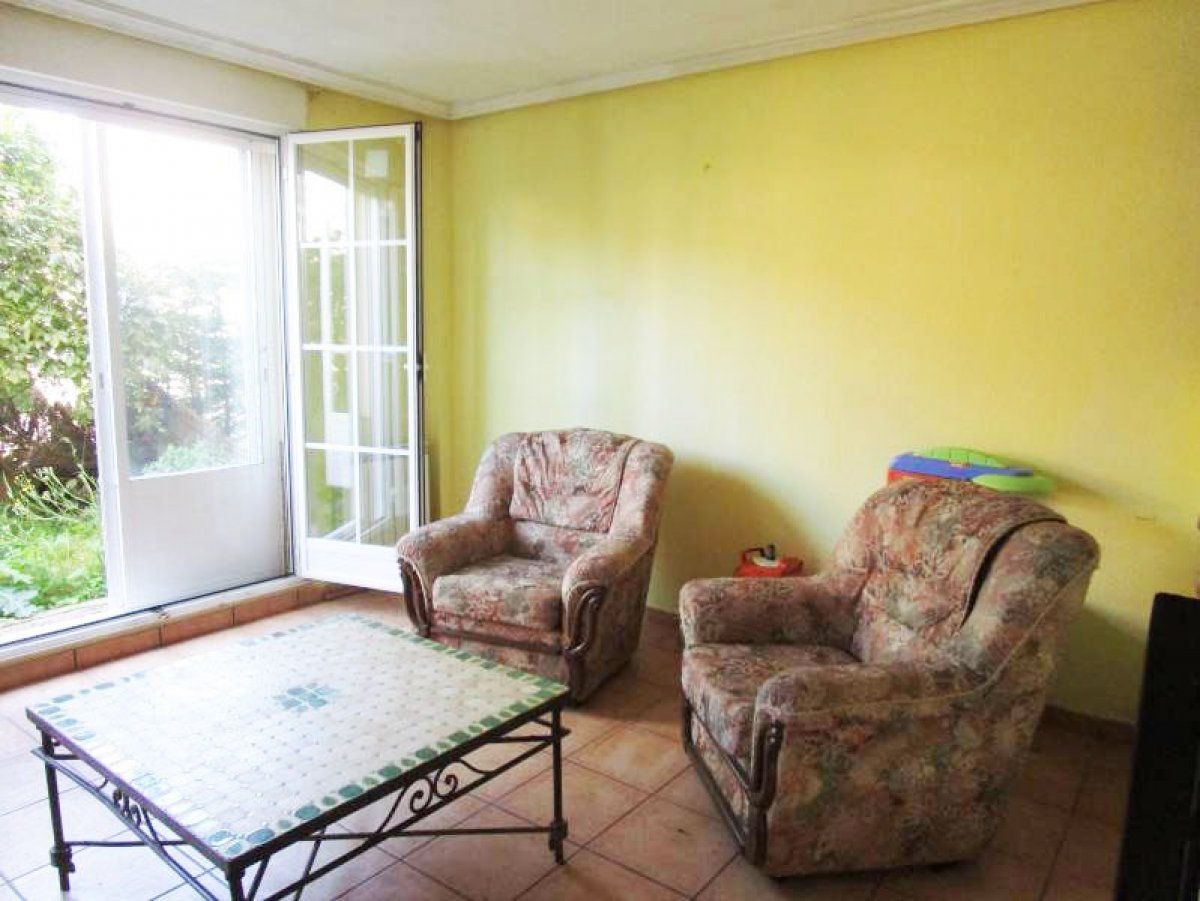 Living room of Single-family semi-detached for sale in Pelabravo  with Heating, Terrace and Community pool