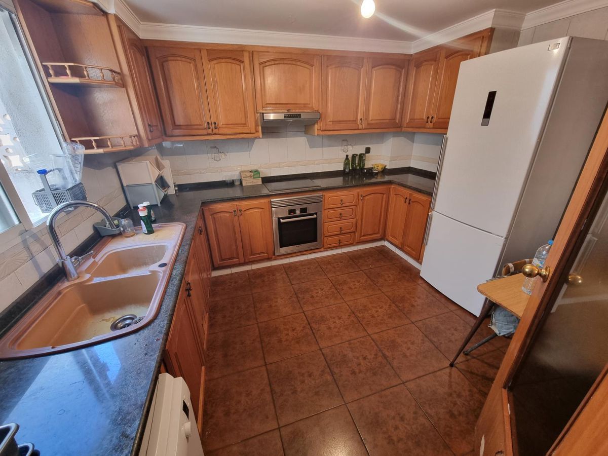 Cuina de Casa o xalet en venda en Castellón de la Plana / Castelló de la Plana amb Aire condicionat, Terrassa i Traster