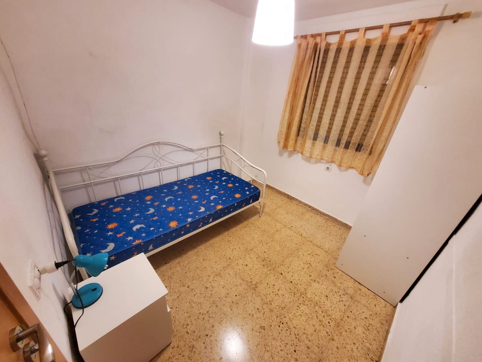 Room in Carrer de l'Enginyer José Sirera, 29, Sant Marcel.lí, Jesús