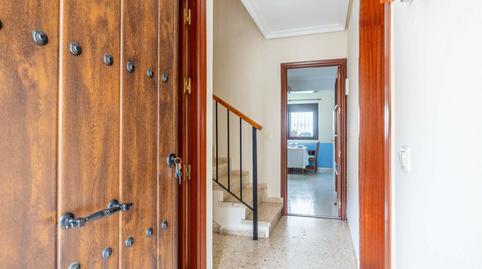 Foto 3 de Casa adosada en venta en Calle Calle San Remo, Avenida de Europa, Montequinto