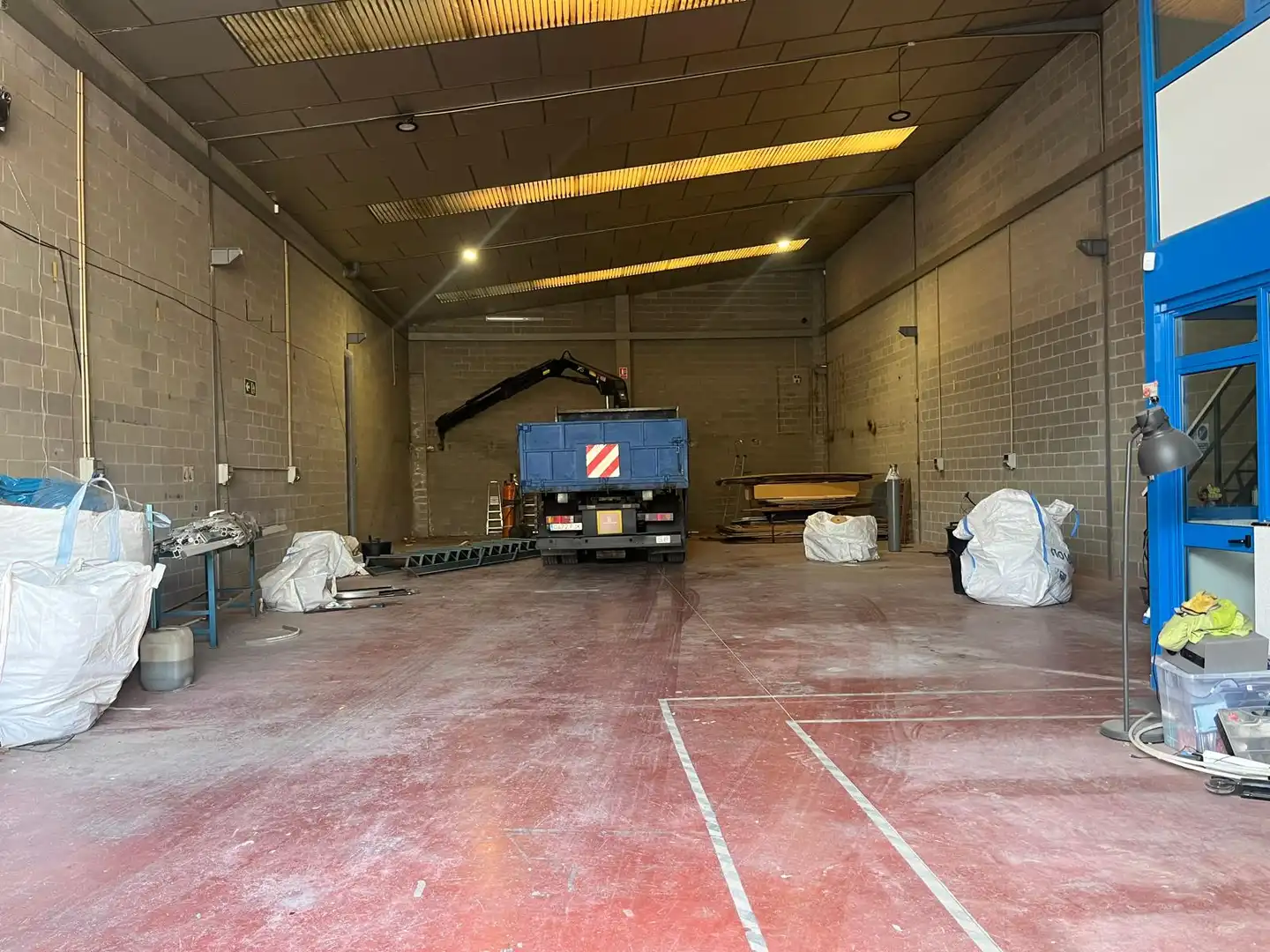 Industrial buildings for rent in Cornellà de Llobregat  with Alarm