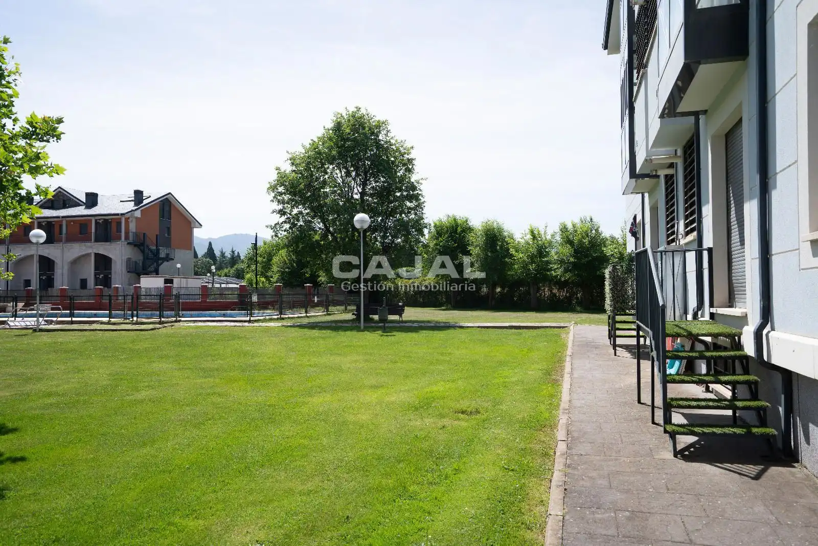 Garten von Wohnung zum Verkauf in Riaza mit Heizung, Abstellraum und Schwimmbad