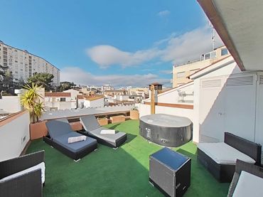 Doppelhaushälfte mit Balkon zum Verkauf in Canet de Mar