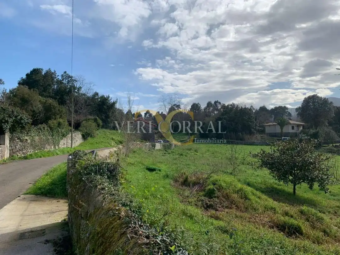 Land for sale in Llanes