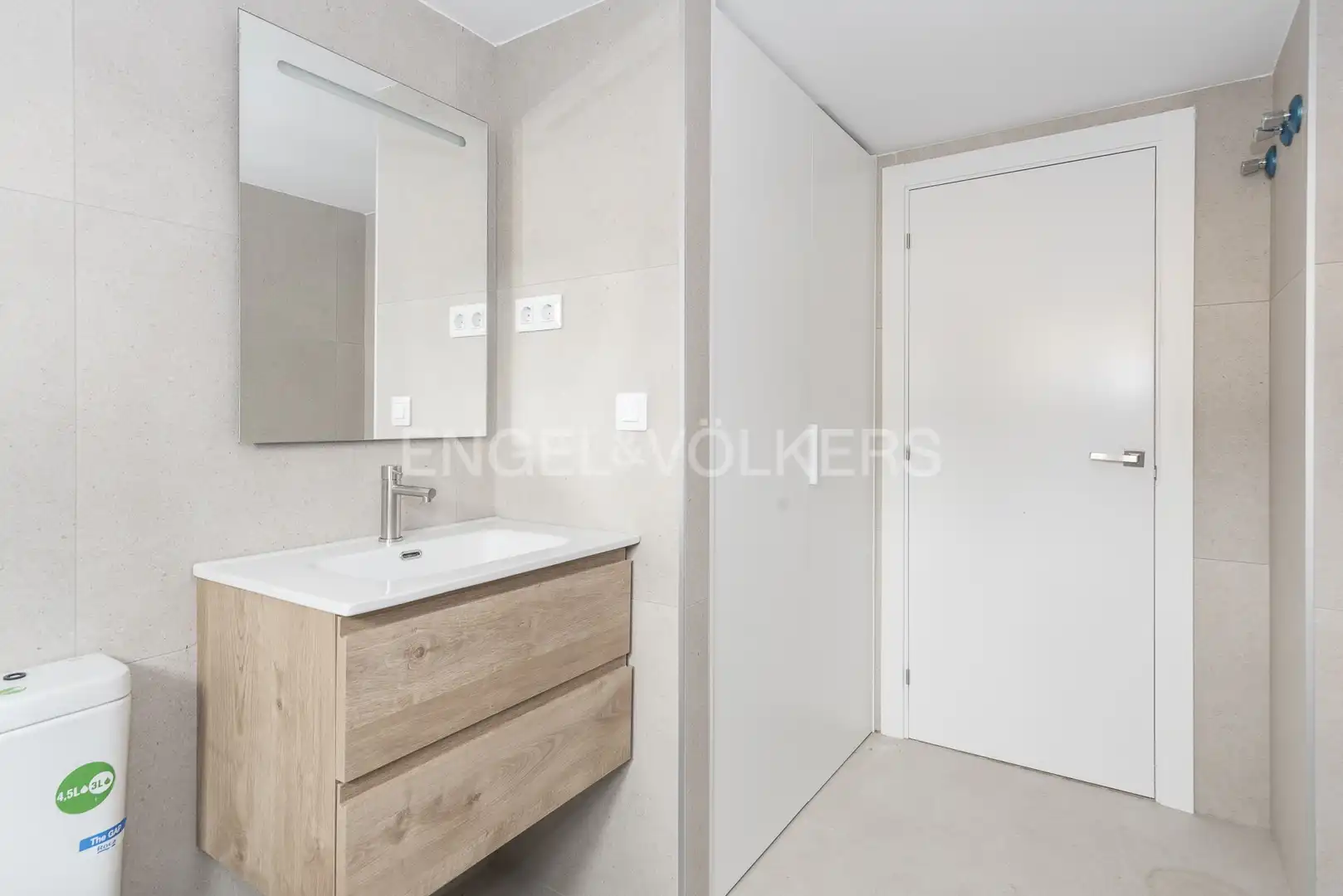 Baño de Piso en venta en Gavà con Aire acondicionado, Calefacción y Terraza