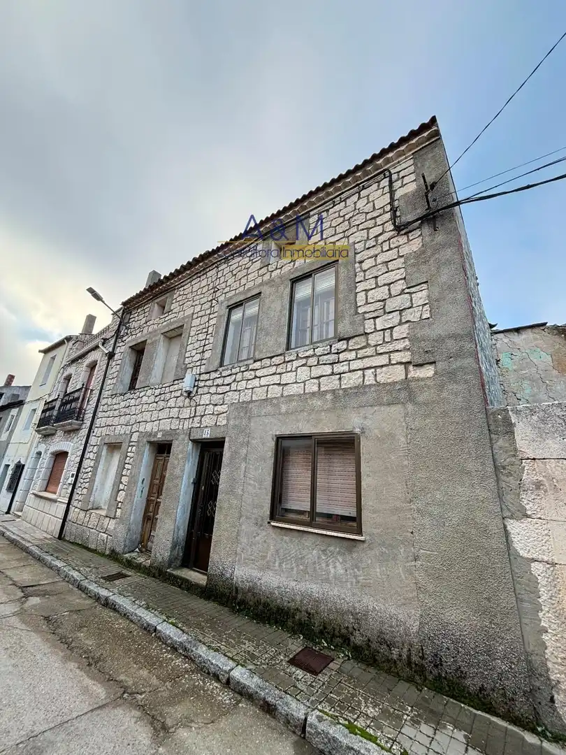 Casa o chalet en venta en Escuderos, Campaspero