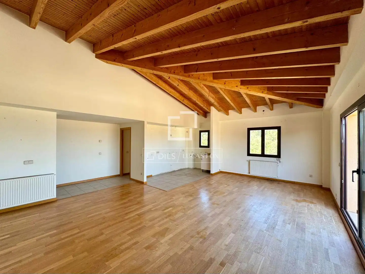 Sala de estar de Ático en venta en Capdepera con Calefacción, Parquet y Terraza