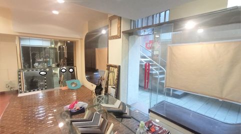 En venta local comercial, en la zona centro de Eibar . Diáfano con zona público y venta, almacén y aseo. Consta dos amplios escapa, immagine 3