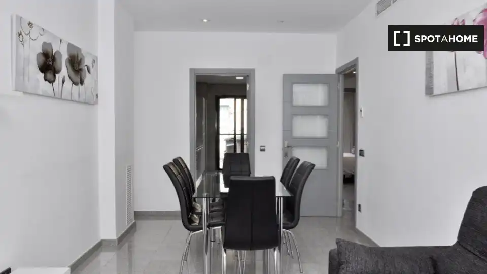 Flat with terrace to rent in Gràcia, imagen 4