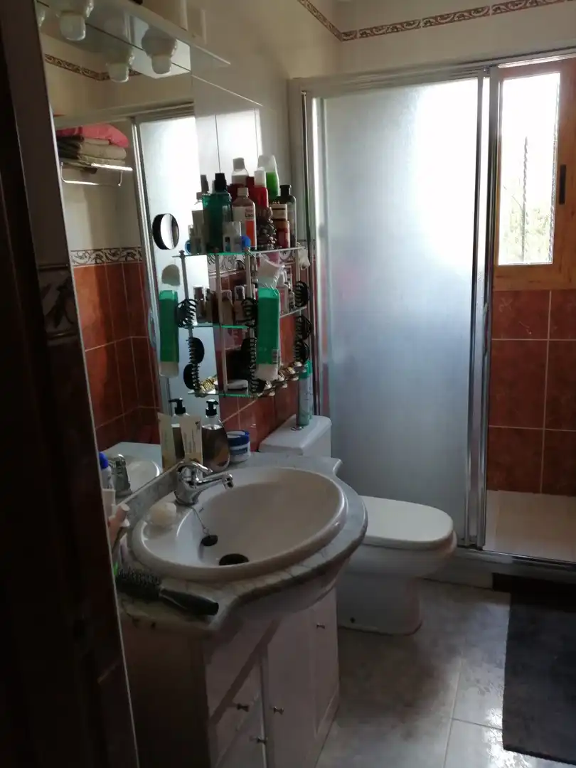 Baño de Finca rústica en venta en Jarafuel con Calefacción, Jardín privado y Amueblado
