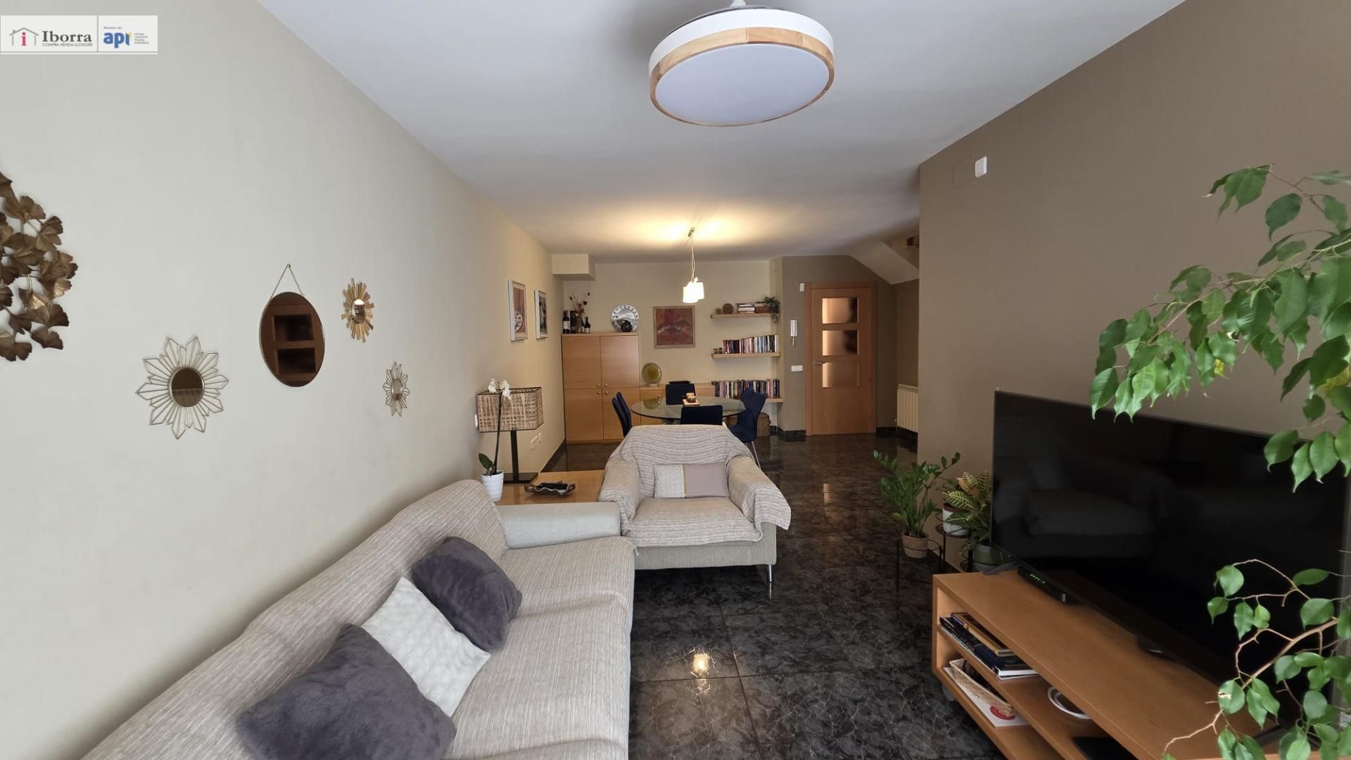 Single-family semi-detached for sale in Tordera pueblo