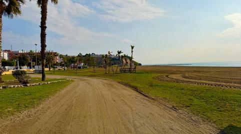 Foto 5 de Piso en venta en Calle Avenida de las Palmeras, La Cala del Moral, Málaga
