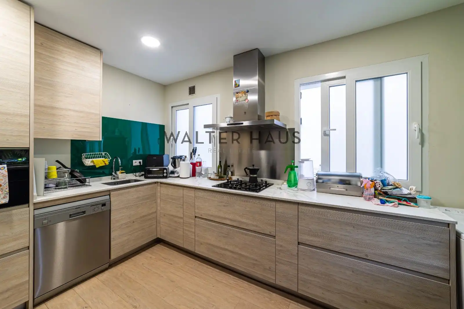 Kitchen of Flat for sale in Madrid  with Heating and Storage room